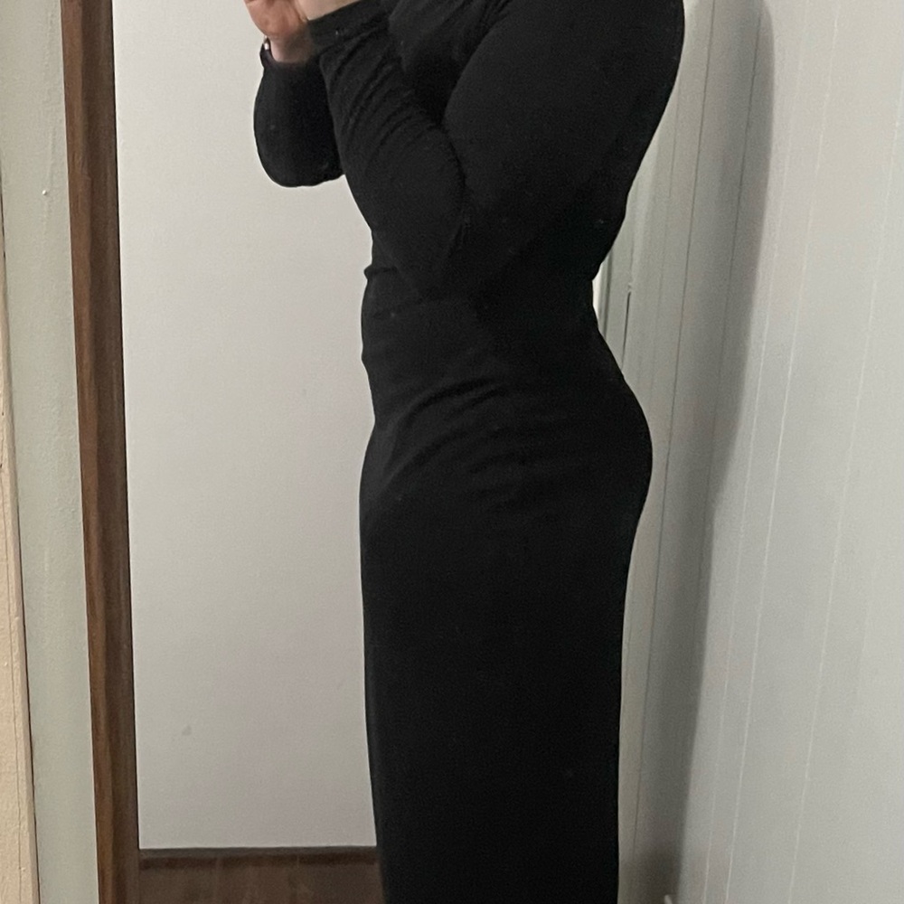 Black cozy maxi dress - Picture 7 of 7